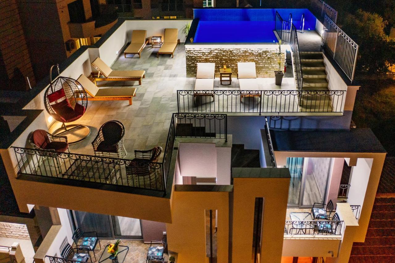 De Lux Apartments Luka Bar Bagian luar foto