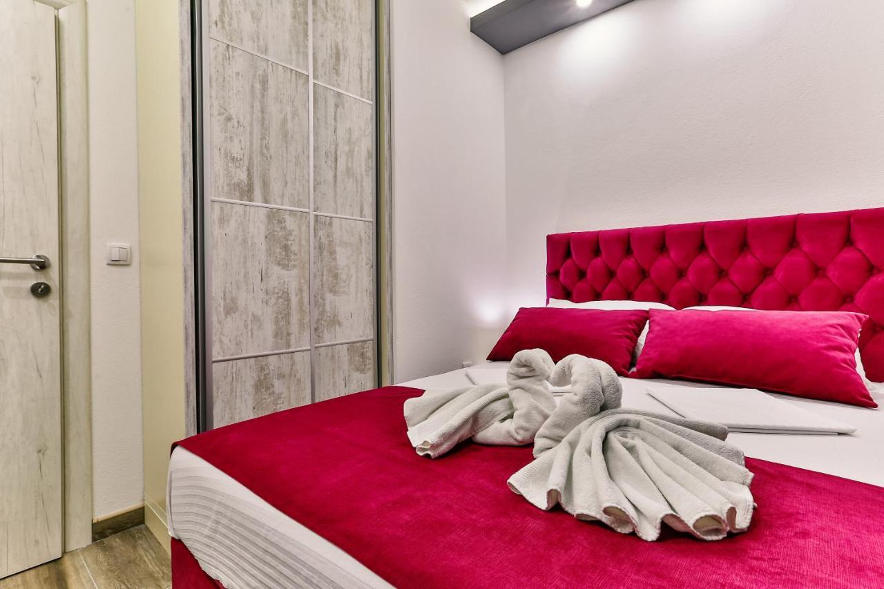 De Lux Apartments Luka Bar Bagian luar foto