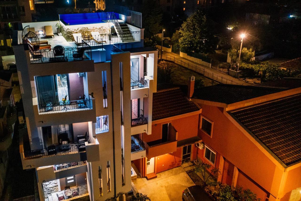 De Lux Apartments Luka Bar Bagian luar foto