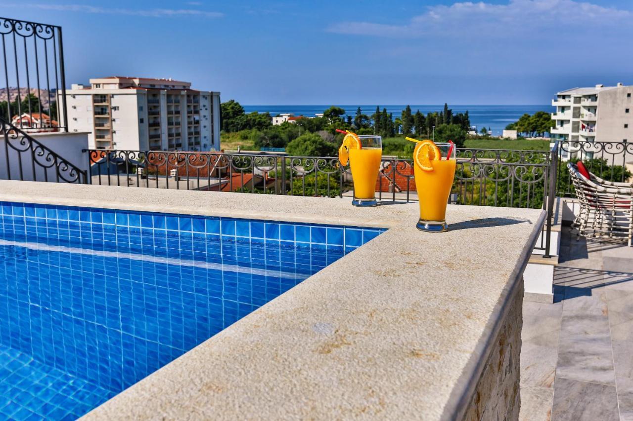 De Lux Apartments Luka Bar Bagian luar foto
