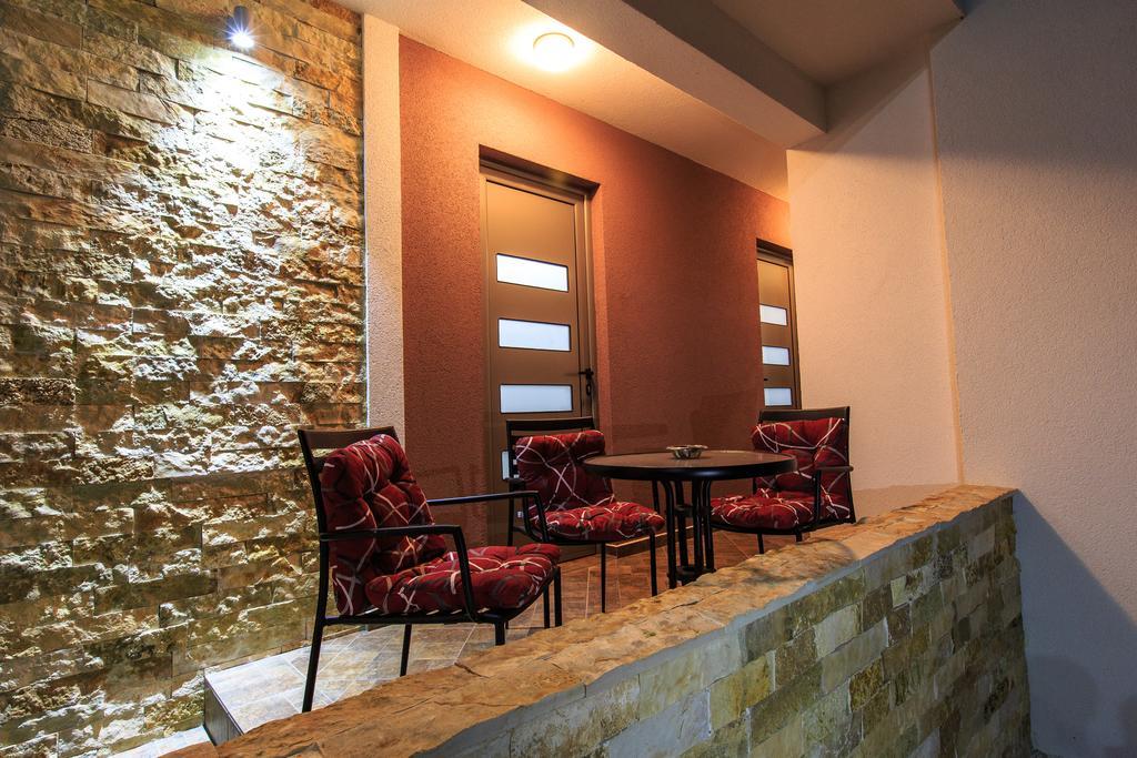 De Lux Apartments Luka Bar Bagian luar foto