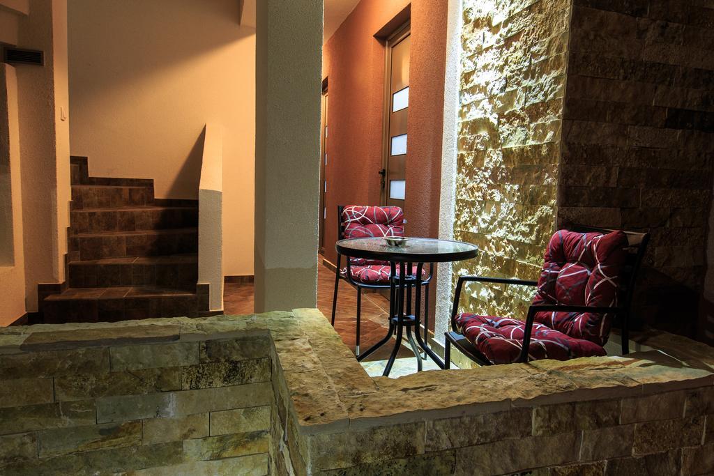 De Lux Apartments Luka Bar Bagian luar foto
