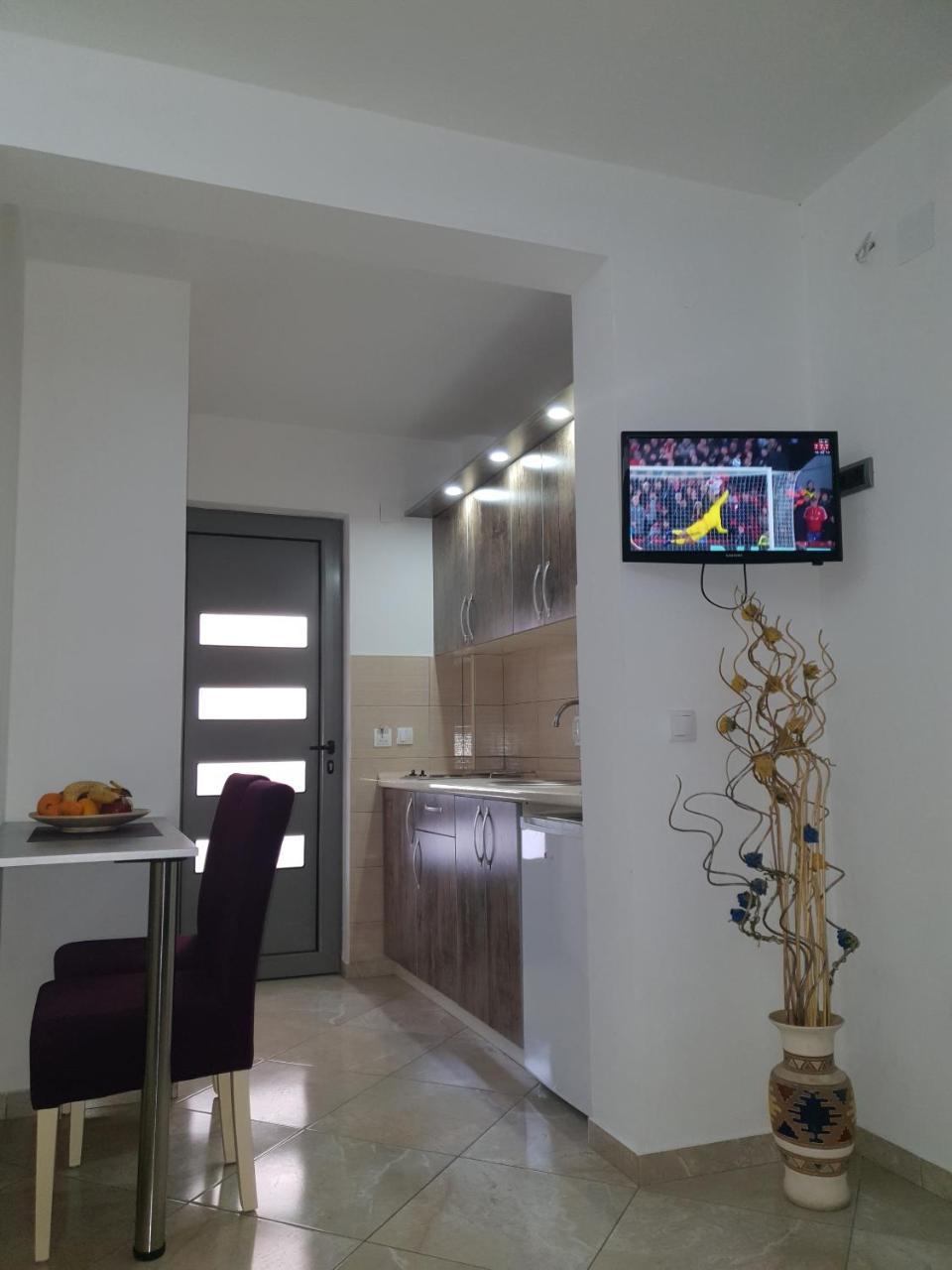 De Lux Apartments Luka Bar Bagian luar foto