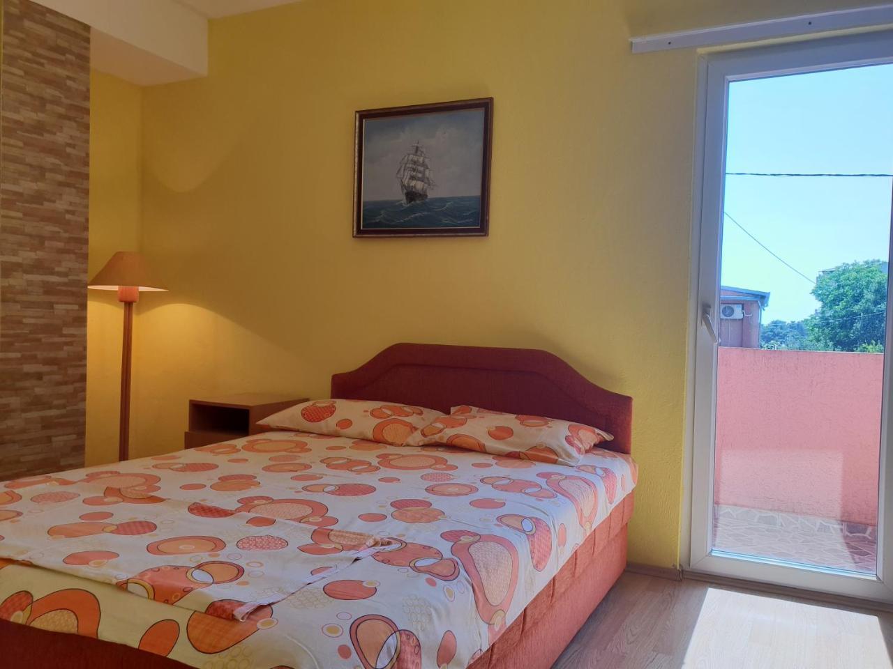 De Lux Apartments Luka Bar Bagian luar foto