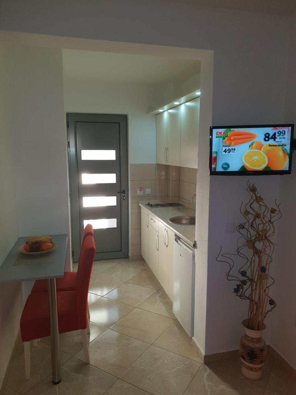 De Lux Apartments Luka Bar Bagian luar foto